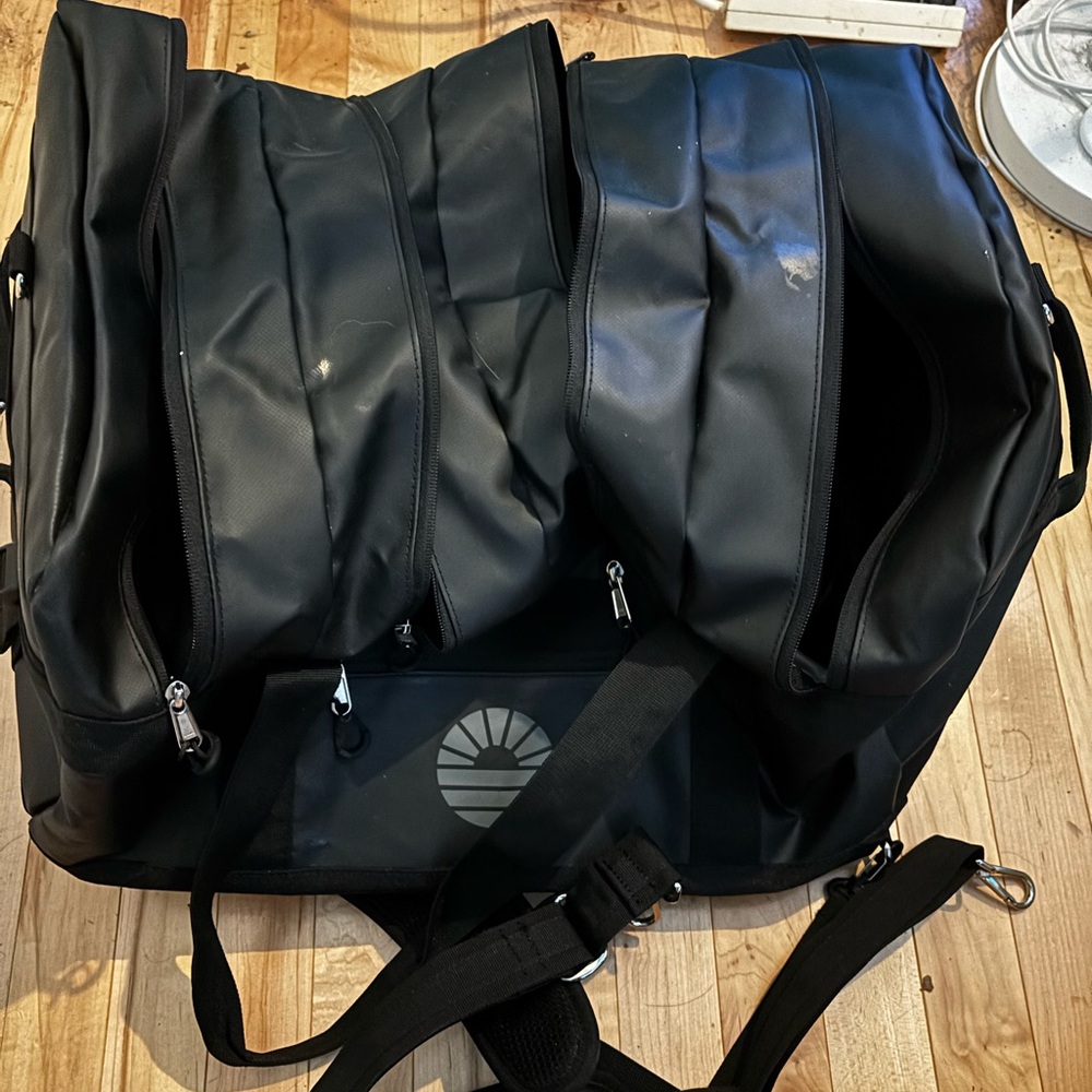 Tobiq 60L duffle in Midnight